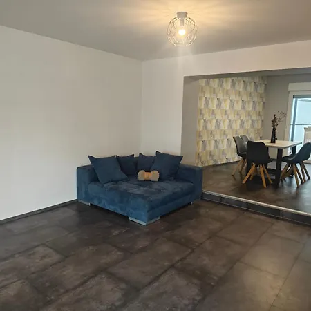 Work And Tueddern Naehe Geilenkirchen Und Naehe Geleen Moderne Fuer 8 Personen Auf 180qm