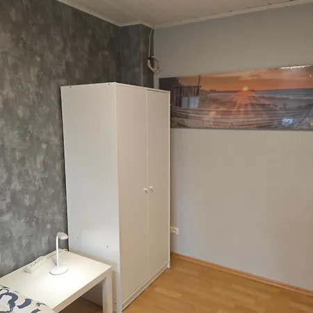 Work And Tueddern Naehe Geilenkirchen Und Naehe Geleen Moderne Fuer 8 Personen Auf 180qm