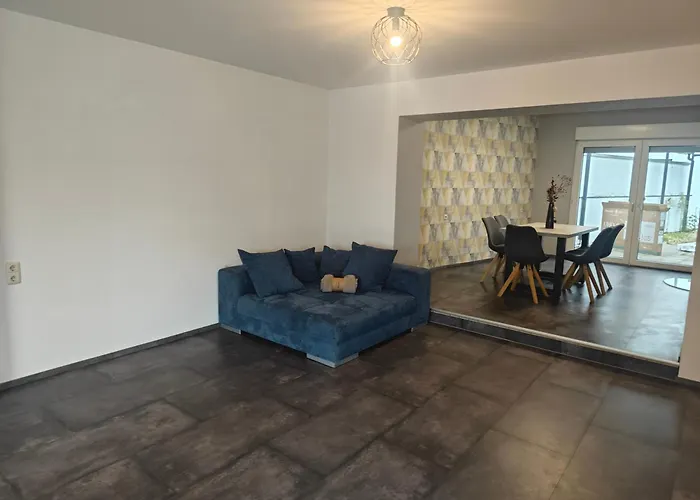 Work And Tueddern Naehe Geilenkirchen Und Naehe Geleen Moderne Fuer 8 Personen Auf 180qm