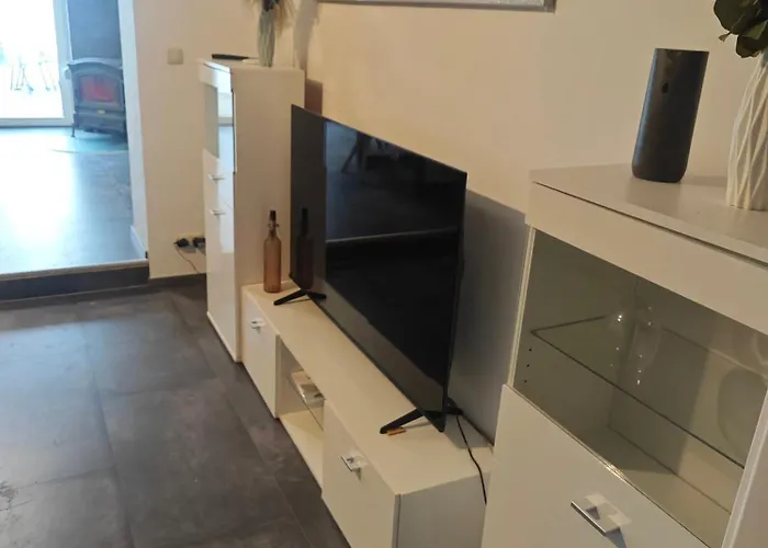 Work And Tueddern Naehe Geilenkirchen Und Naehe Geleen Moderne Fuer 8 Personen Auf 180qm